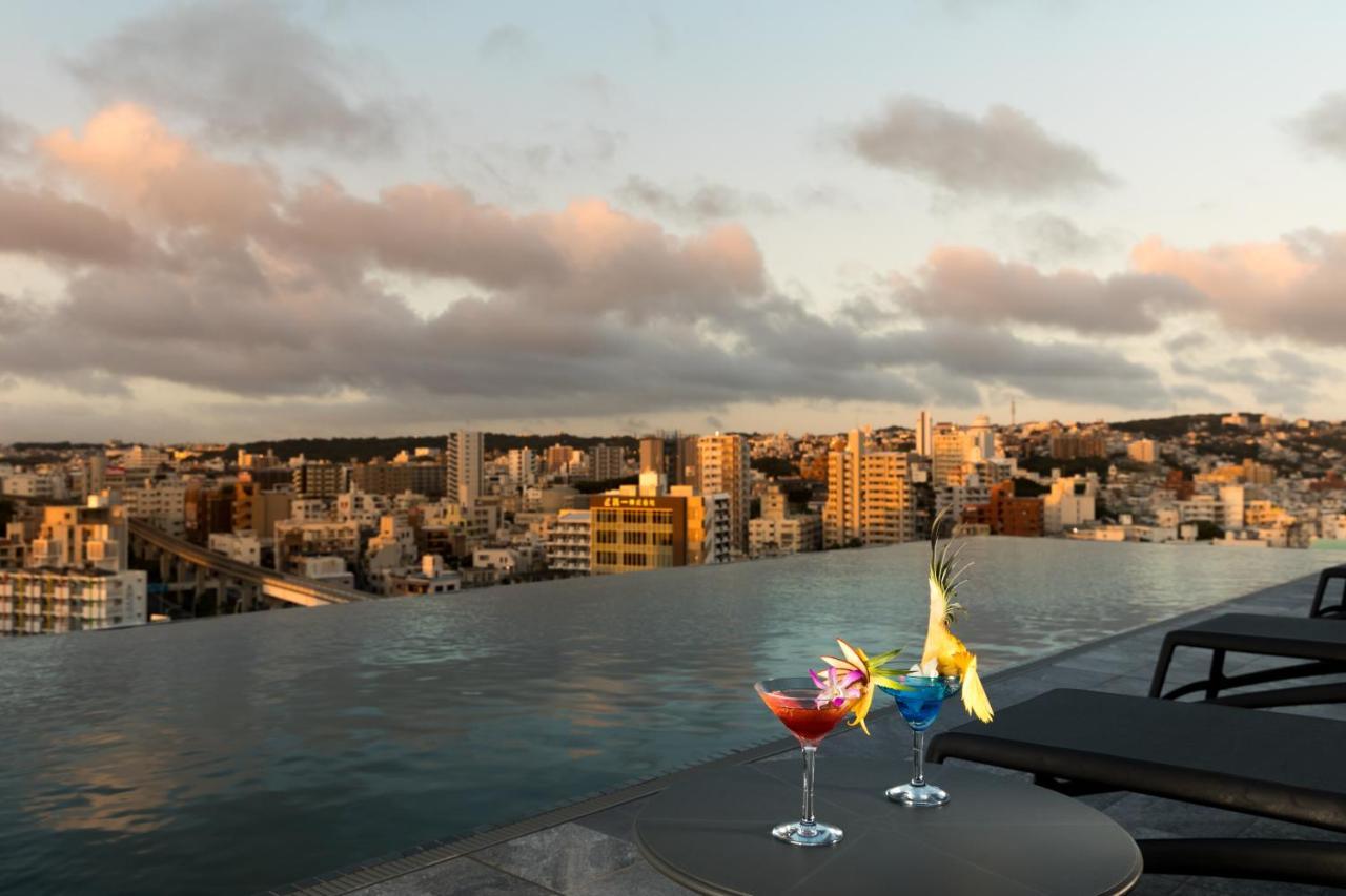 Hewitt Resort Naha Buitenkant foto View of the city of Cartagena