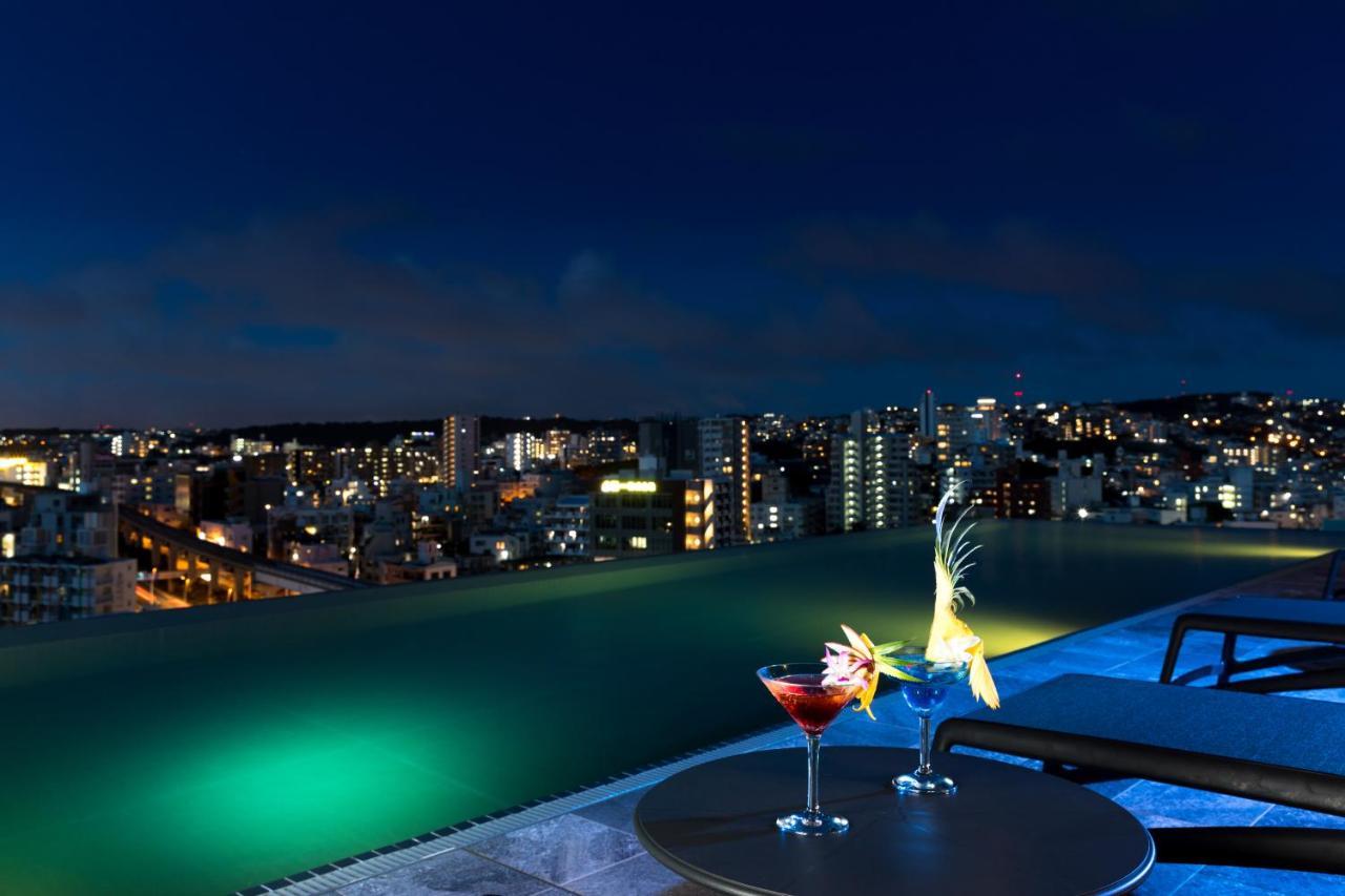 Hewitt Resort Naha Buitenkant foto View from the rooftop pool